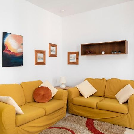 Modern 2Br Apartment Close To Sea, In The Heart Of 슬리에마 외부 사진